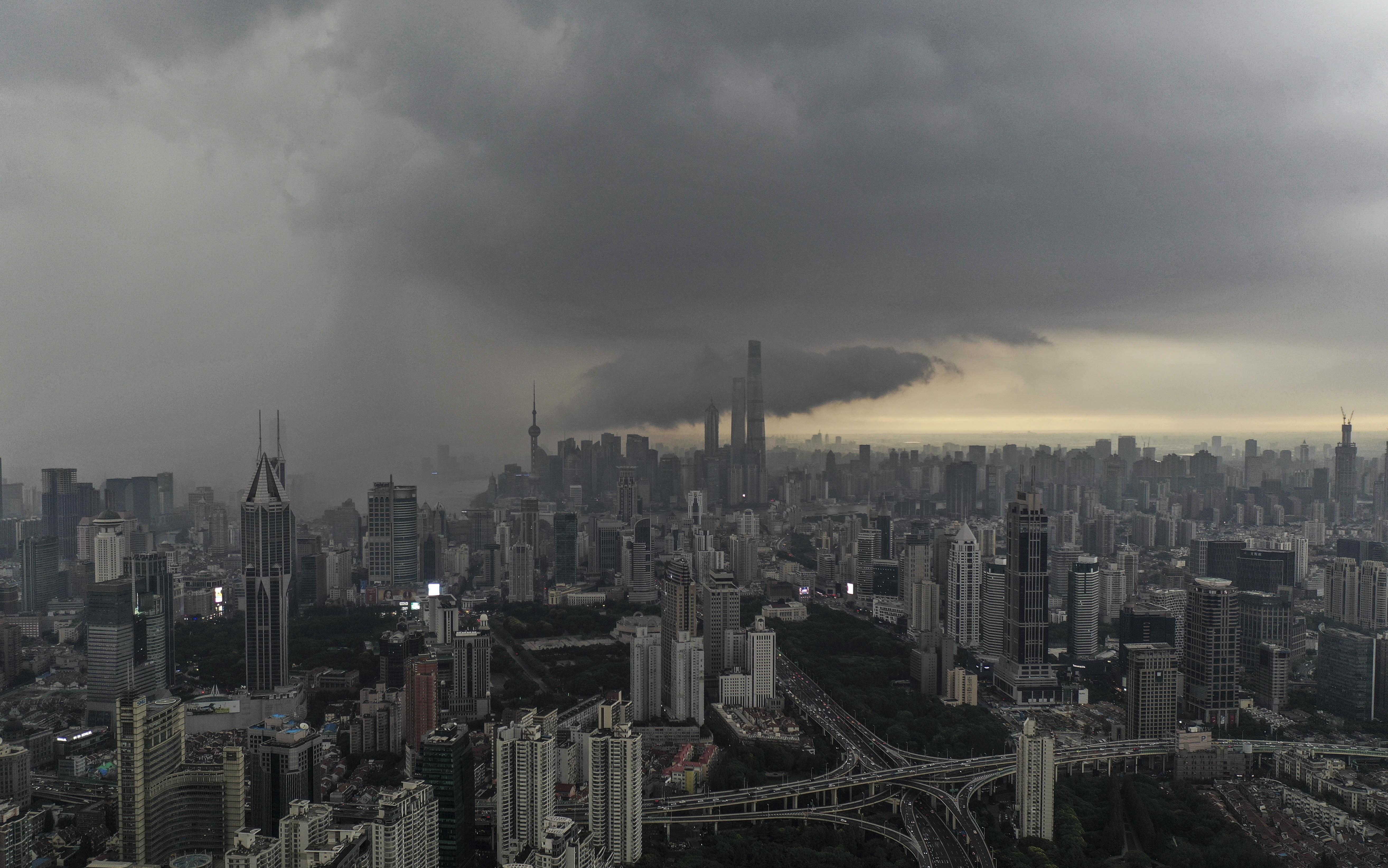 上海雷阵雨图片图片